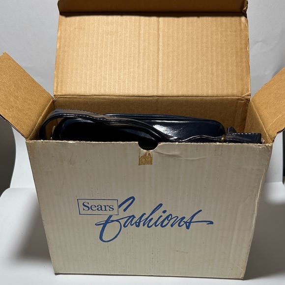 Vintage Sears Navy Geometric Shoulder Bag – Gold Hardware – New in Box - Picture 11 of 12